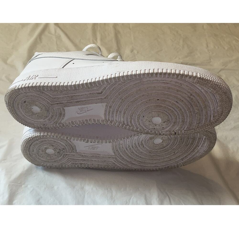 Nike Air Force 1 '07 Low Triple White Sneakers CW2288-111 Men White Leather 10.5 - Picture 7 of 10